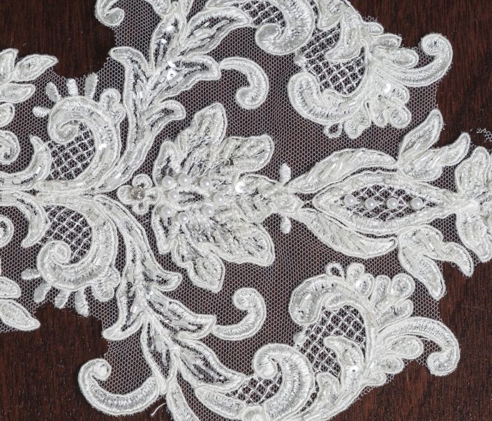 lace wedding dress motif T 692 – €58.00 per piece