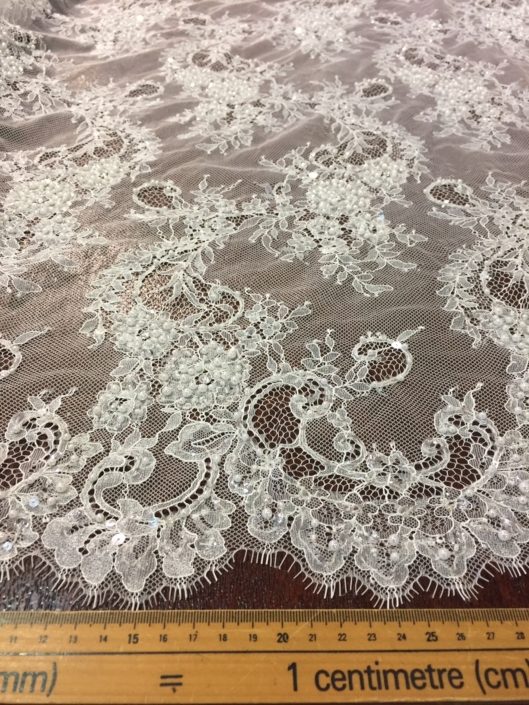 Bridal Lace P645-SILVER €170 per metre